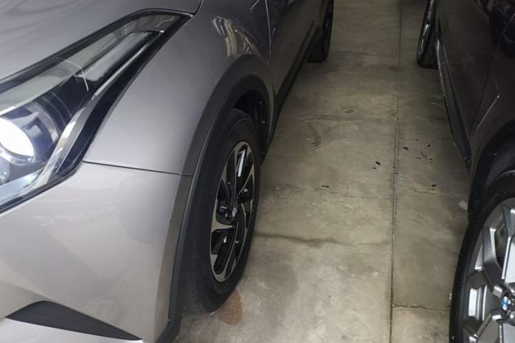 Used Toyota IZOA 2020 2.0L Yi Xiang CARE Left Front Wheel Hub