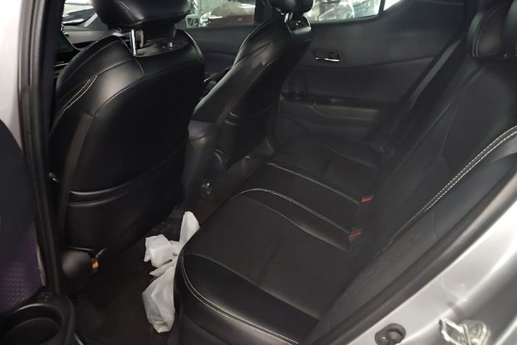 Used Toyota IZOA 2020 2.0L Enjoy Edition Left Rear Seat