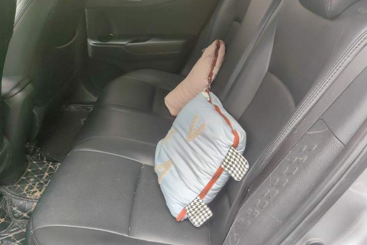 Used Toyota IZOA 2020 2.0L Enjoy Edition Left Rear Seat