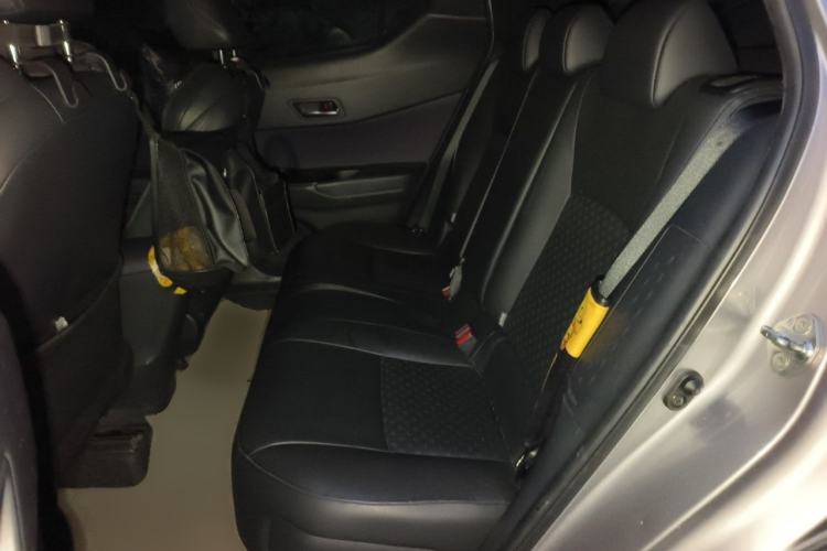 Used Toyota IZOA 2020 2.0L Yichi Version Left Rear Seat