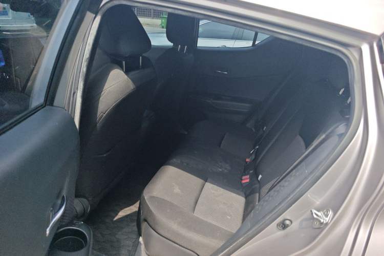 Used Toyota IZOA 2020 2.0L Enjoy Edition Left Rear Seat