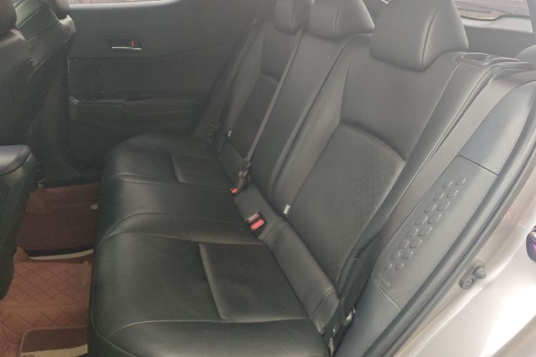 Used Toyota IZOA 2020 2.0L Yichi Version Left Rear Seat