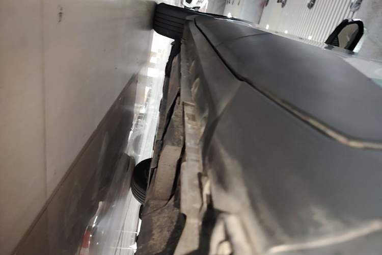 Used Toyota IZOA 2020 2.0L Enjoy Edition Left Side Sill