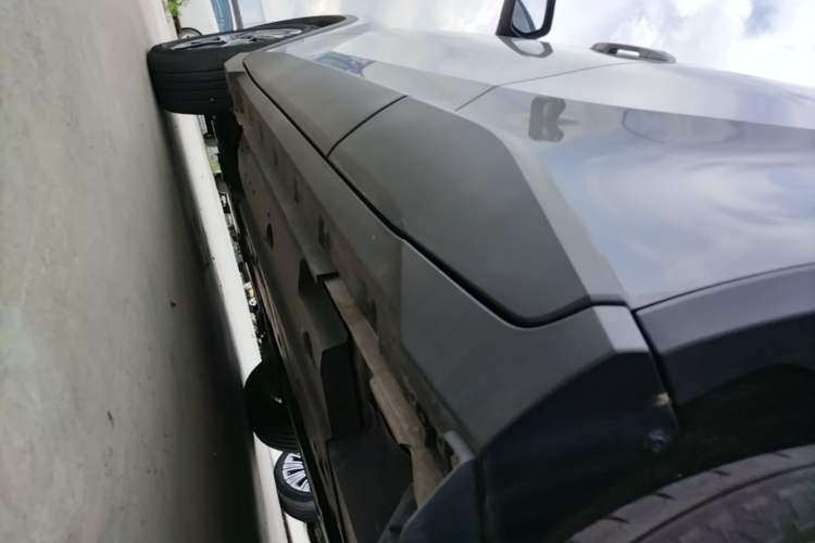 Used Toyota IZOA 2020 2.0L Enjoy Edition Left Side Sill