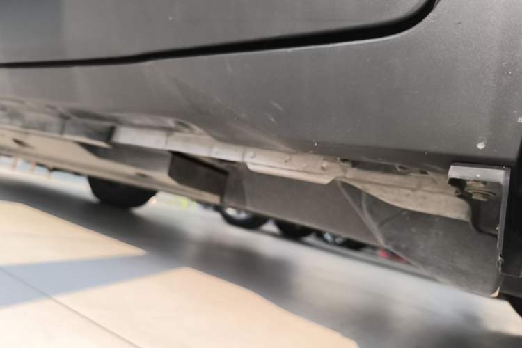 Used Toyota IZOA 2020 2.0L Enjoy Edition Left Side Sill