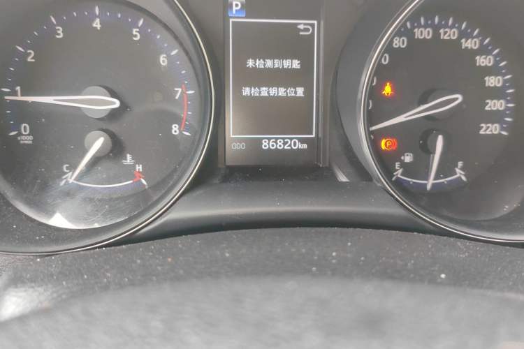 Used Toyota IZOA 2020 2.0L Enjoy Edition Odometer Close Up