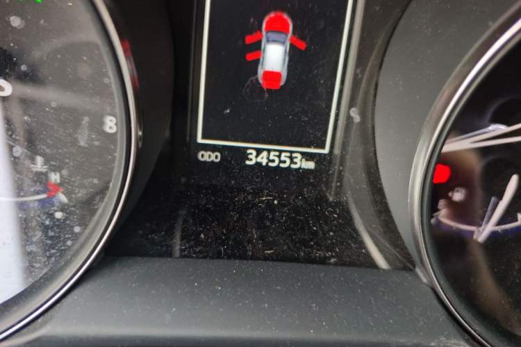 Used Toyota IZOA 2020 2.0L Enjoy Edition Odometer Close Up