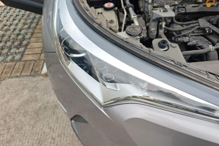 Used Toyota IZOA 2020 2.0L Enjoy Edition Right Front Headlight