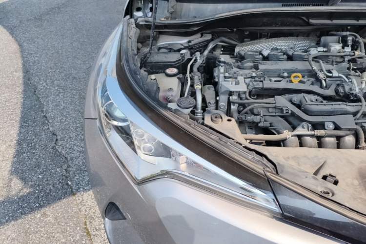 Used Toyota IZOA 2020 2.0L Yi Xiang CARE Right Front Headlight