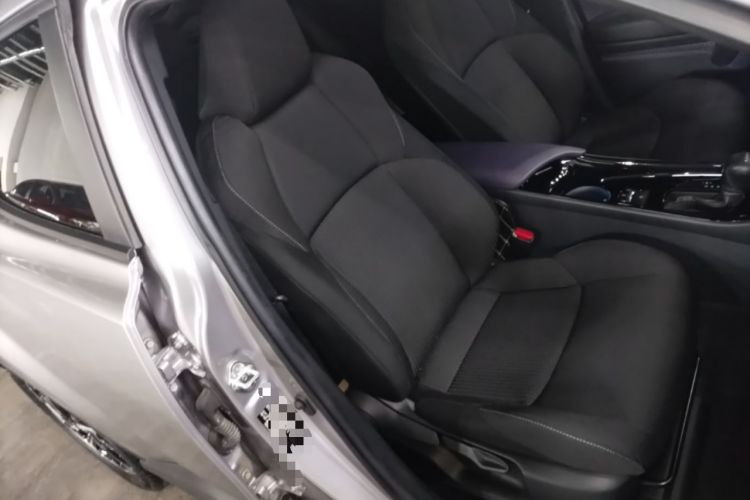 Used Toyota IZOA 2020 2.0L Enjoy Edition Right Front Seat