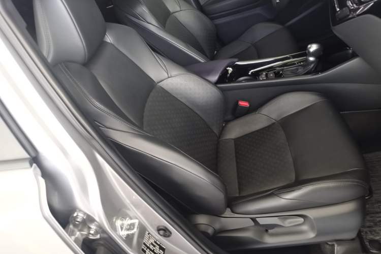 Used Toyota IZOA 2020 2.0L Yichi Version Right Front Seat