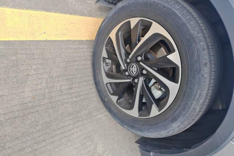 Used Toyota IZOA 2020 2.0L Yi Xiang CARE Right Front Wheel Hub