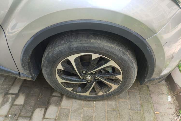 Used Toyota IZOA 2020 2.0L Enjoy Edition Right Front Wheel Hub