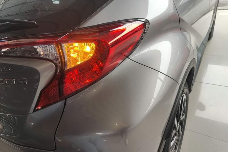 Used Toyota IZOA 2020 2.0L Yi Xiang CARE Right Rear Taillight