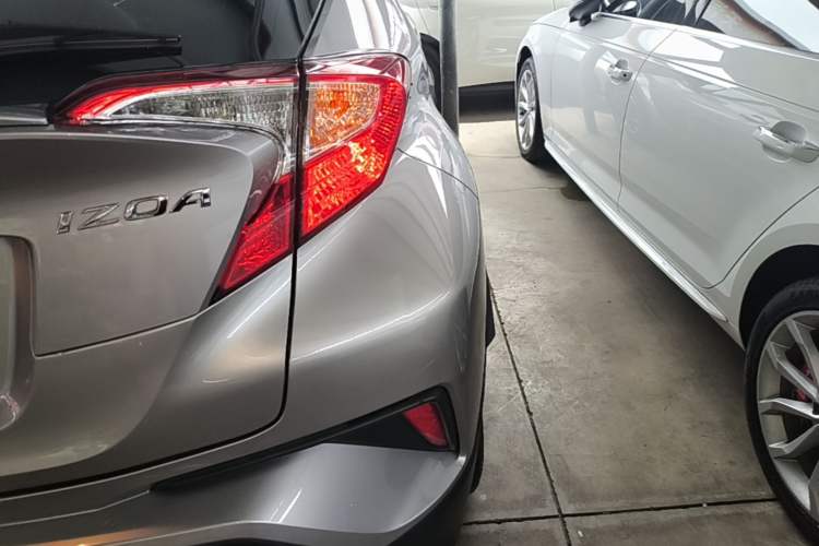 Used Toyota IZOA 2020 2.0L Yi Xiang CARE Right Rear Taillight