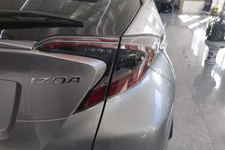 Used Toyota IZOA 2020 2.0L Yichi Version Right Rear Taillight