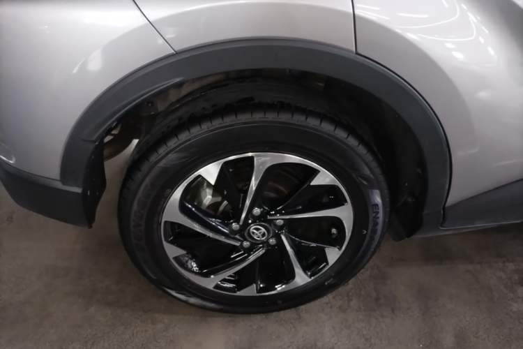 Used Toyota IZOA 2020 2.0L Enjoy Edition Right Rear Wheel Hub