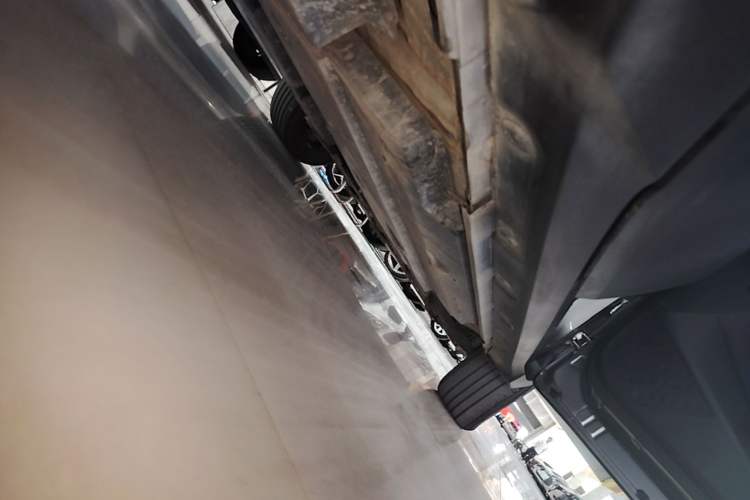 Used Toyota IZOA 2020 2.0L Enjoy Edition Right Side Sill