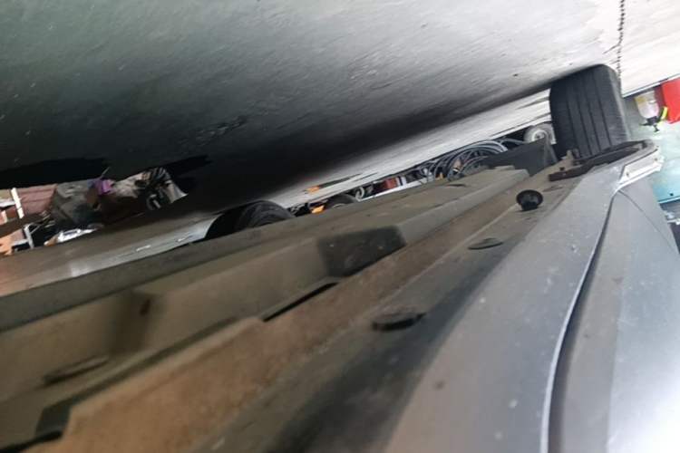 Used Toyota IZOA 2020 2.0L Yixuan Version Right Side Sill