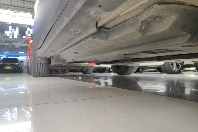 Used Toyota IZOA 2020 2.0L Yi Xiang CARE Right Side Sill