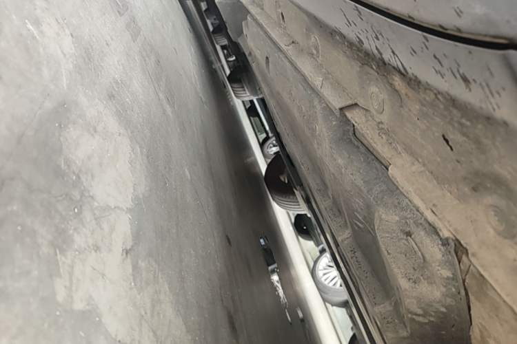 Used Toyota IZOA 2020 2.0L Yichi Version Right Side Sill