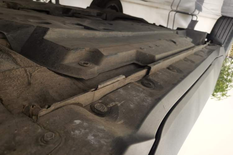 Used Toyota IZOA 2020 2.0L Yichi Version Right Side Sill