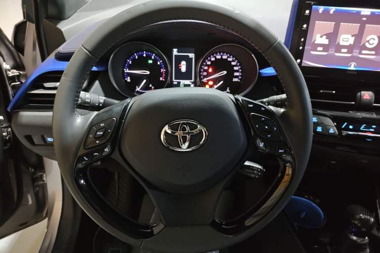 Used Toyota IZOA 2020 2.0L Yichi Version Steering Wheel