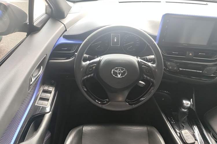 Used Toyota IZOA 2020 2.0L Yichi Version Steering Wheel