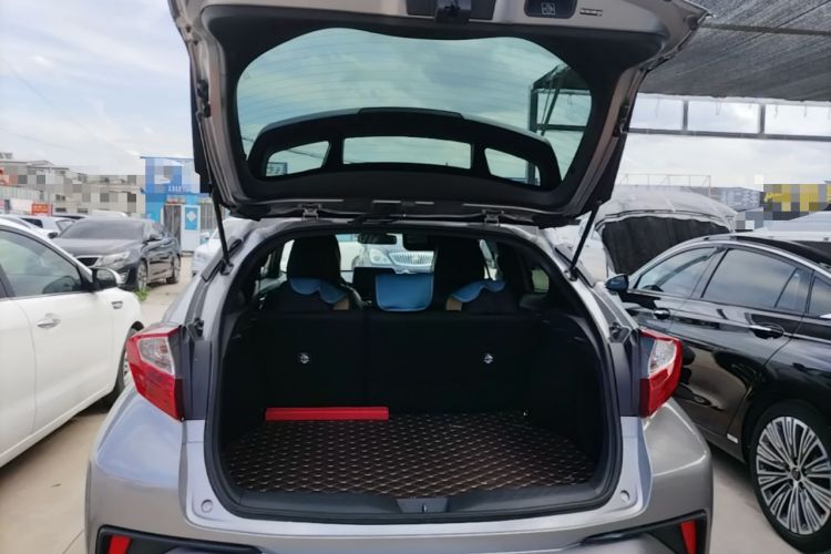 Used Toyota IZOA 2020 2.0L Enjoy Edition Trunk