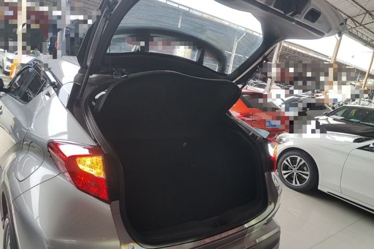 Used Toyota IZOA 2020 2.0L Yi Xiang CARE Trunk