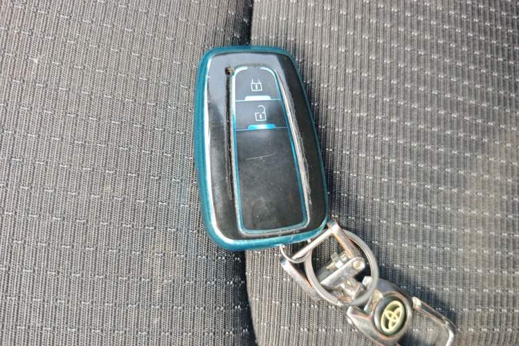 Used Toyota IZOA 2020 2.0L Enjoy Edition Vehicle Key