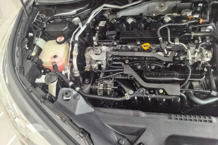 Used Toyota IZOA 2020 2.0L Enjoy Edition Engine Bay Right