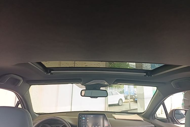 Used Toyota IZOA 2020 2.0L Yi Xiang CARE Headliner