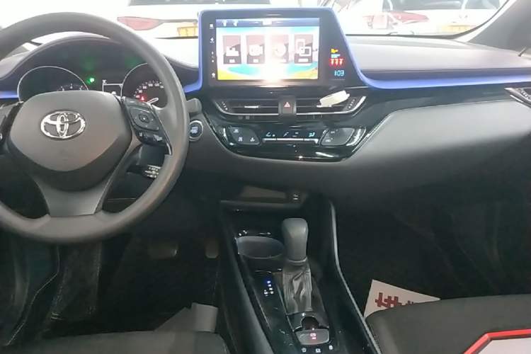 Used Toyota IZOA 2020 2.0L Enjoy Edition Audio And AC Panel