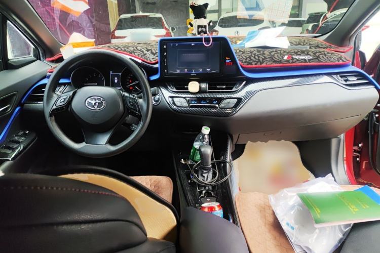 Used Toyota IZOA 2020 2.0L Enjoy Edition Center Console