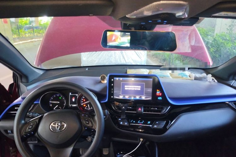 Used Toyota IZOA 2020 2.0L Enjoy Edition Center Console