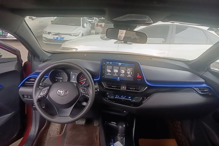Used Toyota IZOA 2020 2.0L Enjoy Edition Center Console