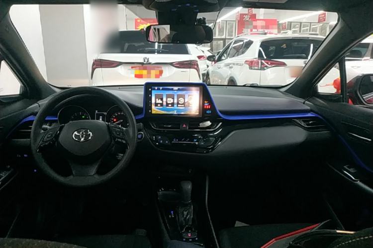 Used Toyota IZOA 2020 2.0L Enjoy Edition Center Console