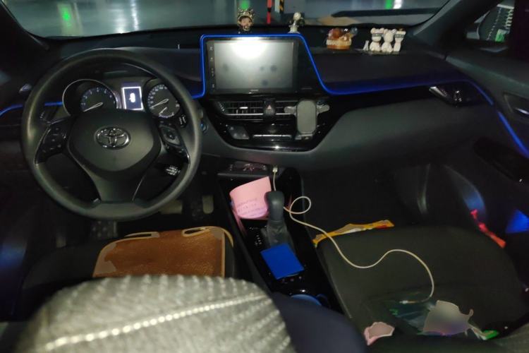Used Toyota IZOA 2020 2.0L Enjoy Edition Center Console