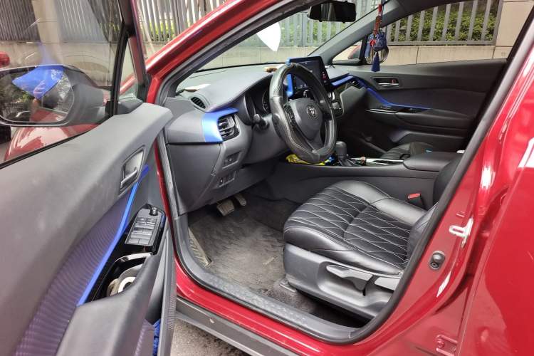 Used Toyota IZOA 2020 2.0L Enjoy Edition Driver Seat