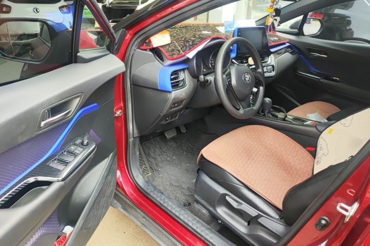 Used Toyota IZOA 2020 2.0L Enjoy Edition Driver Seat
