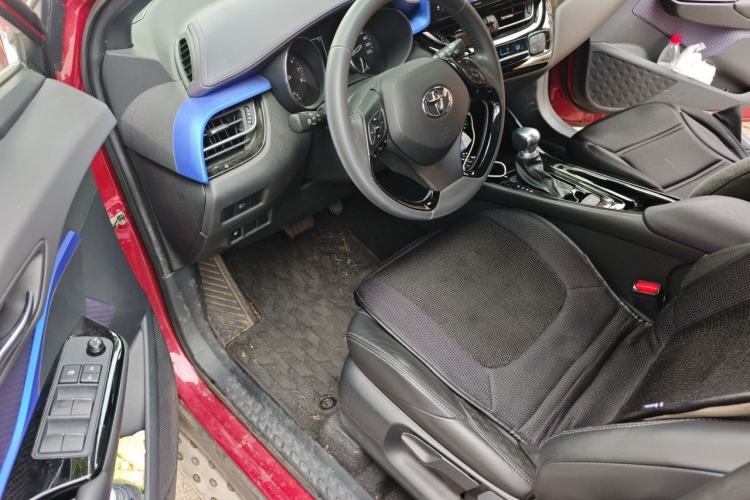 Used Toyota IZOA 2020 2.0L Yichi Version Driver Seat