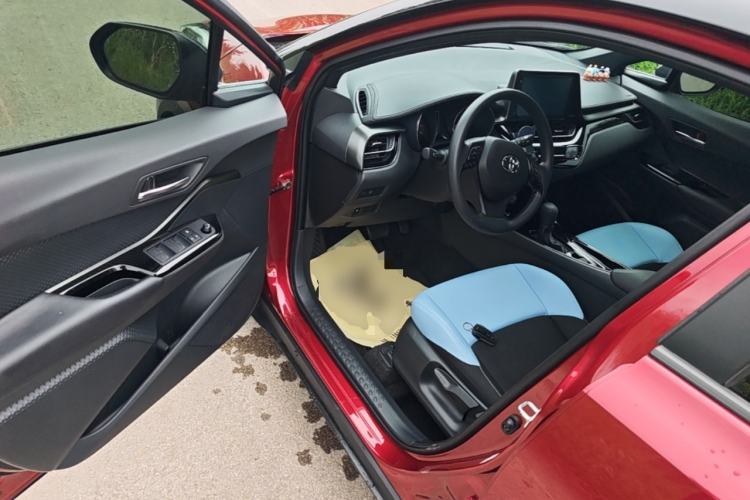 Used Toyota IZOA 2020 2.0L Yi Xiang CARE Driver Seat