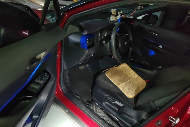Used Toyota IZOA 2020 2.0L Enjoy Edition Driver Seat