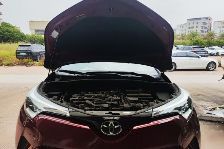 Used Toyota IZOA 2020 2.0L Enjoy Edition Engine Bay