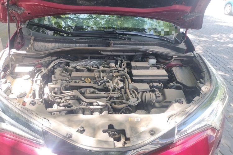 Used Toyota IZOA 2020 2.0L Enjoy Edition Engine Bay