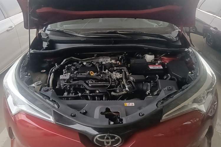 Used Toyota IZOA 2020 2.0L Enjoy Edition Engine Bay