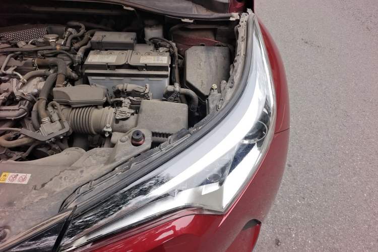 Used Toyota IZOA 2020 2.0L Enjoy Edition Engine Bay Left