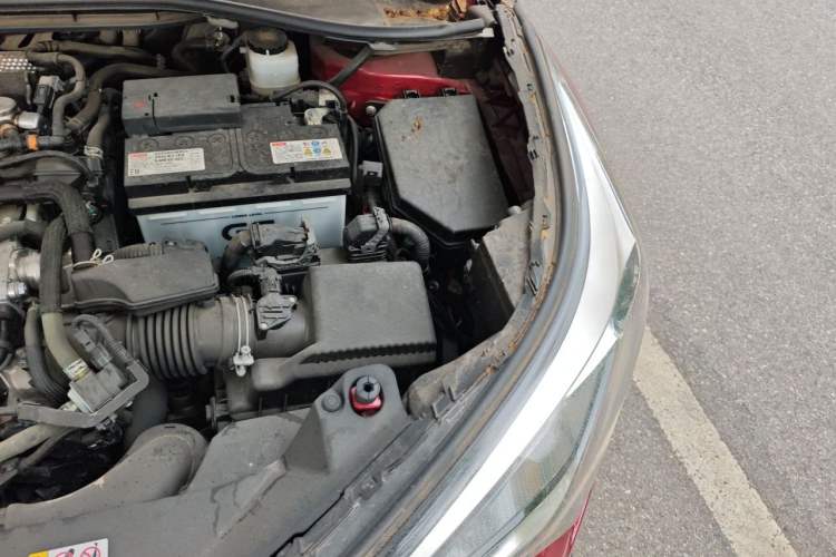 Used Toyota IZOA 2020 2.0L Yichi Version Engine Bay Left