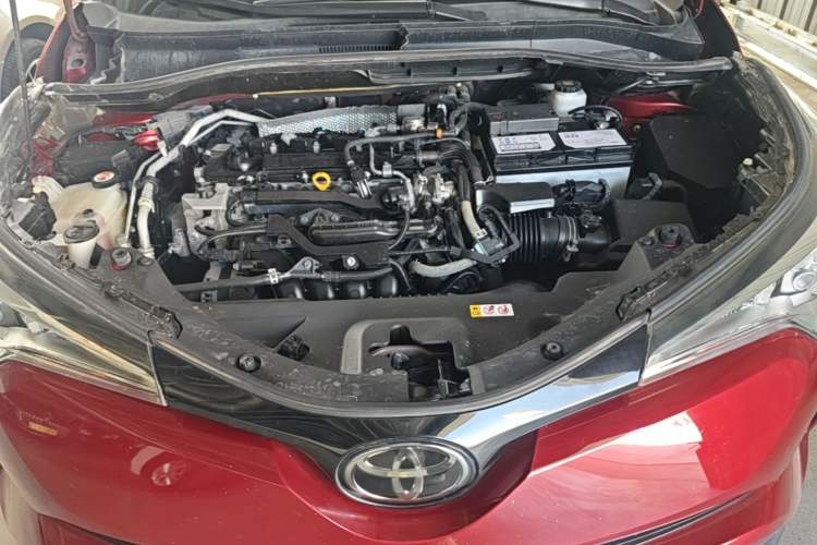 Used Toyota IZOA 2020 2.0L Enjoy Edition Engine Bay